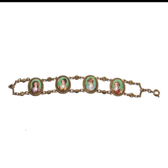 Vintage Early 20th Century Art Noveau Lady Portrait Brass Link Bracelet - Picture 1 of 5